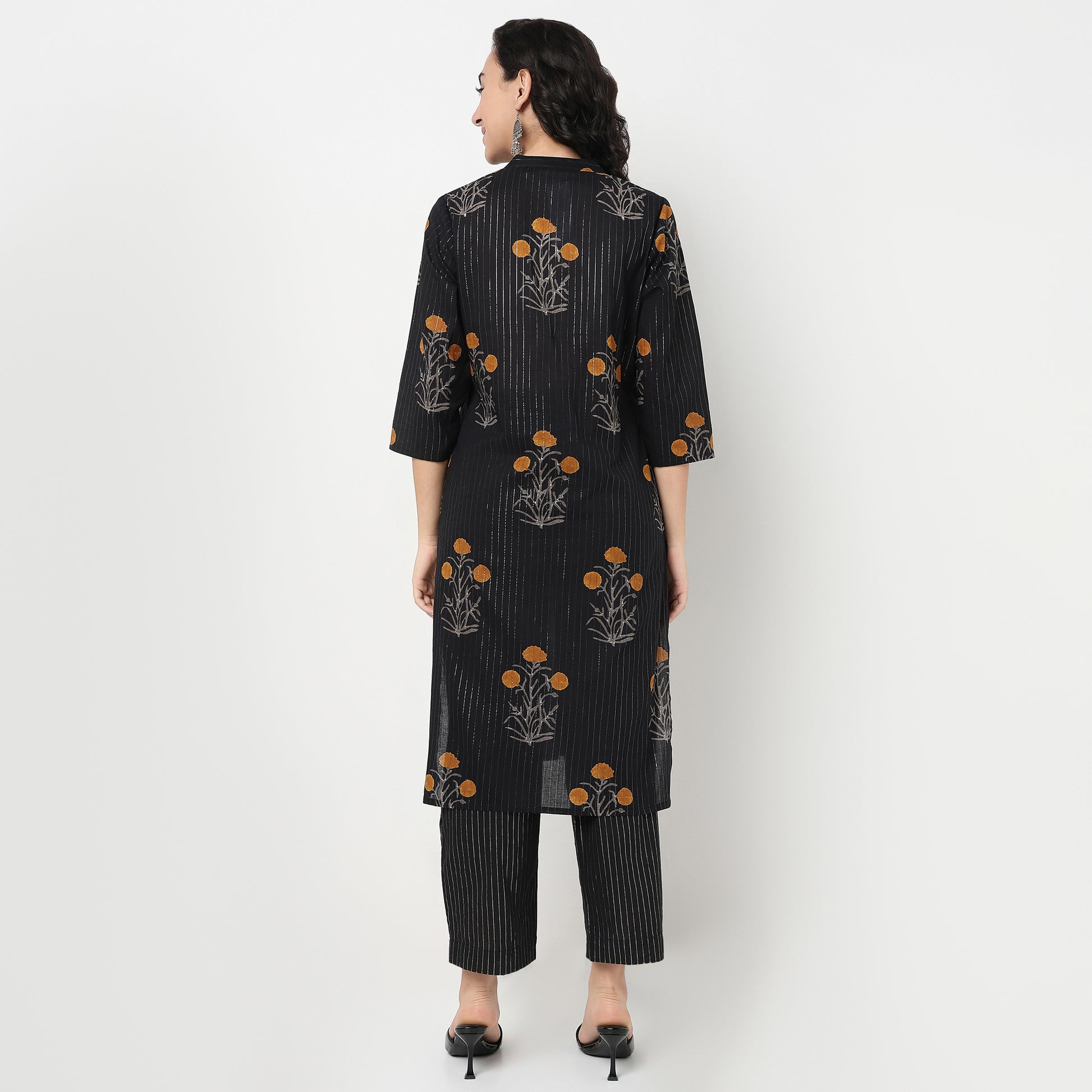 Order Now Women Floral V Neck Straight Fit Ethnic Wear Kurta by Style Union