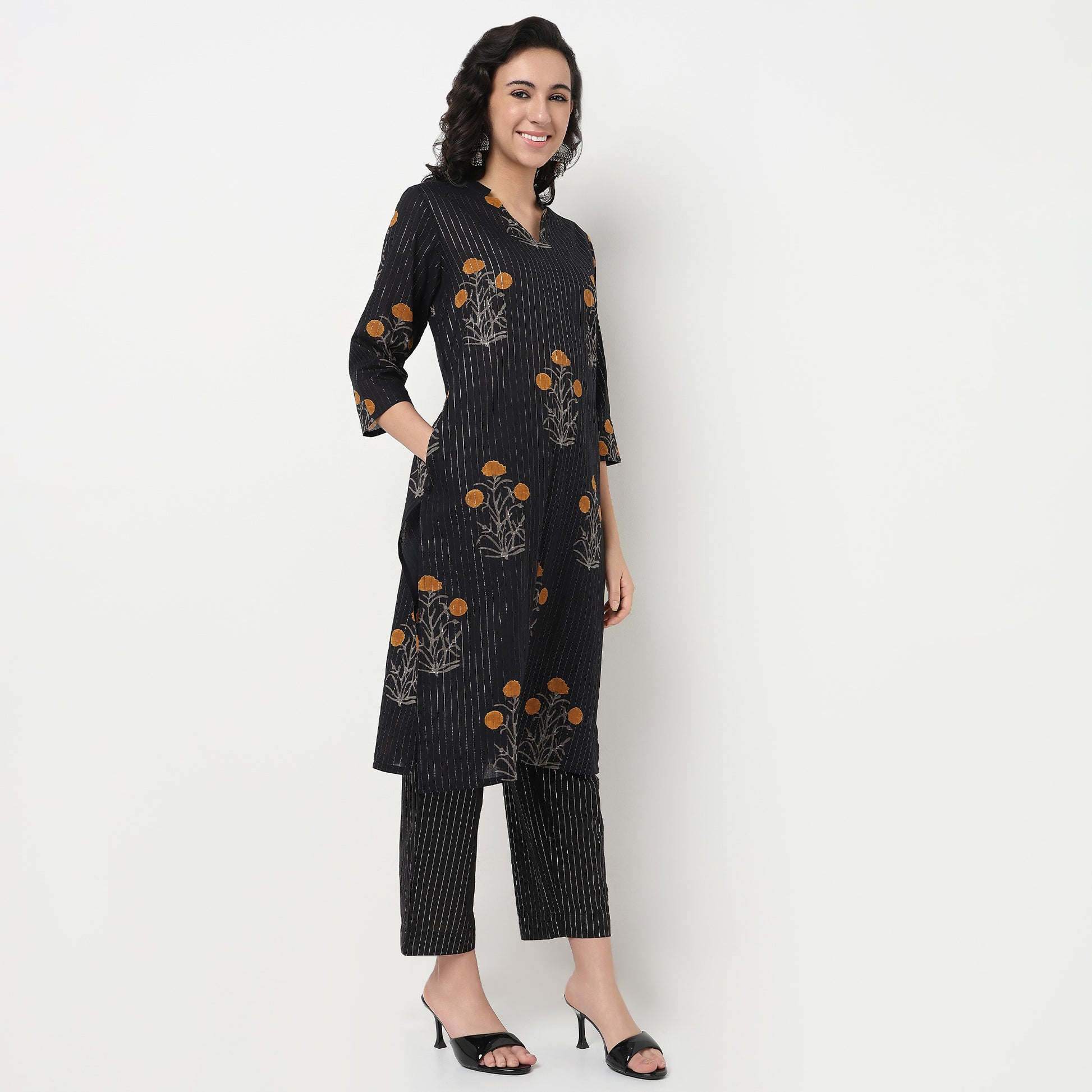 Order Now Women Floral V Neck Straight Fit Ethnic Wear Kurta by Style Union