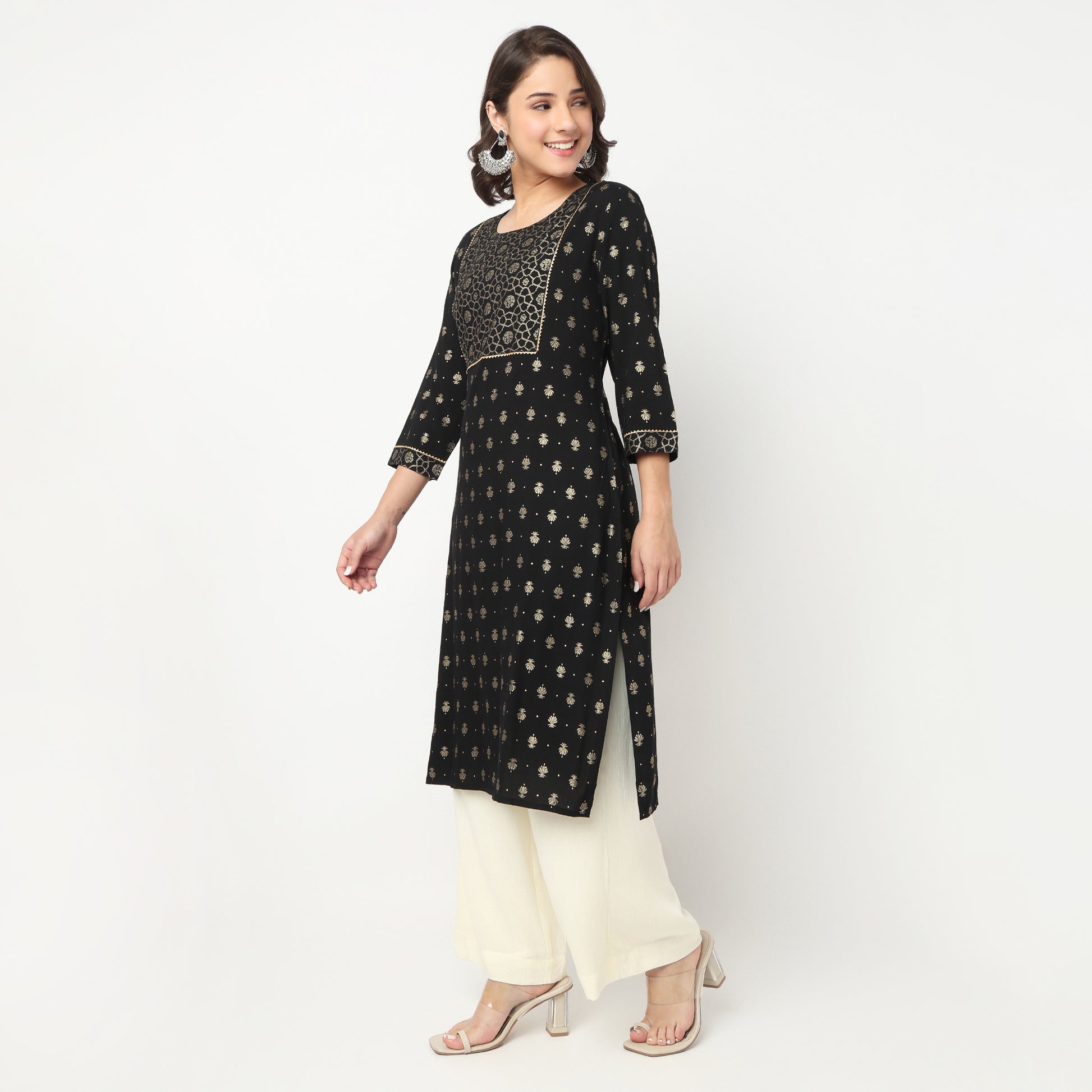 Printed Yoke With Lace Detail Kurta