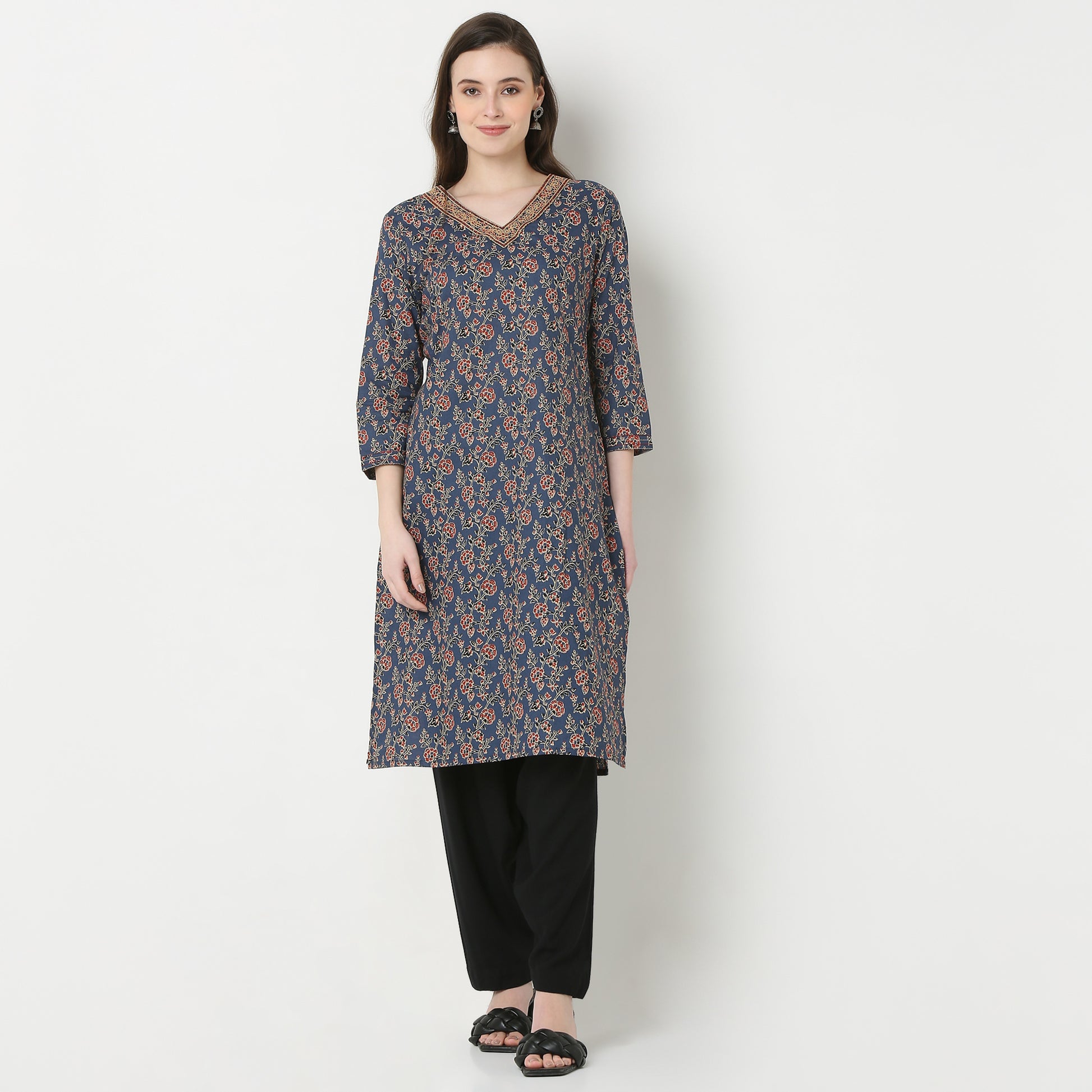 Embroidered V-Neck Long Kurta