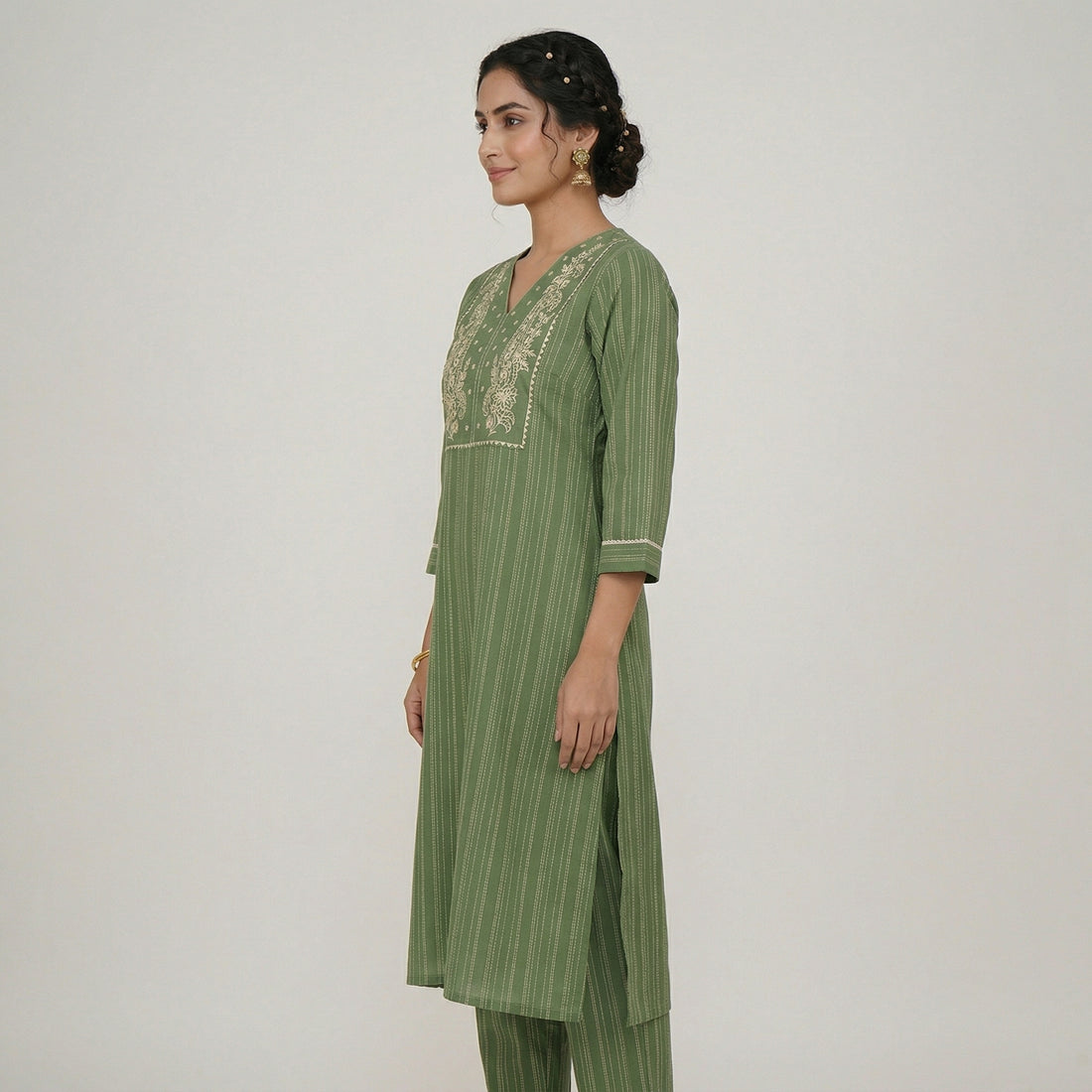 Cotton Embroidered V-Neck Kurta