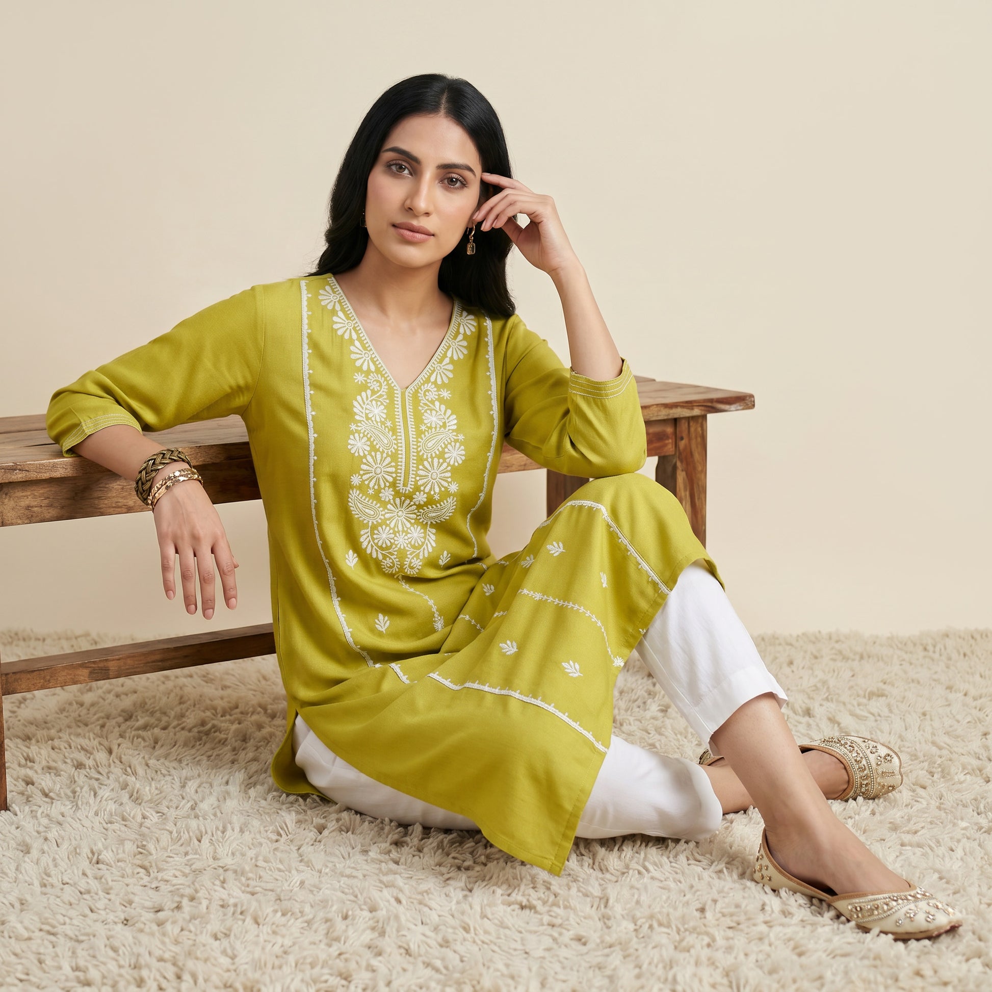 Embroidered V-Neck Centre Panel Kurta
