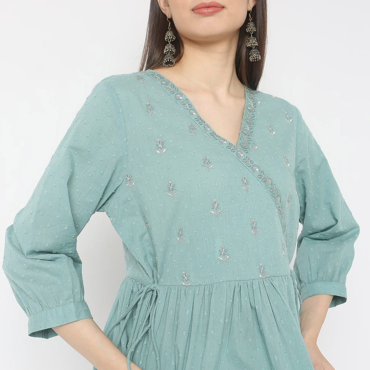 Regular Fit Embroidered Kurta