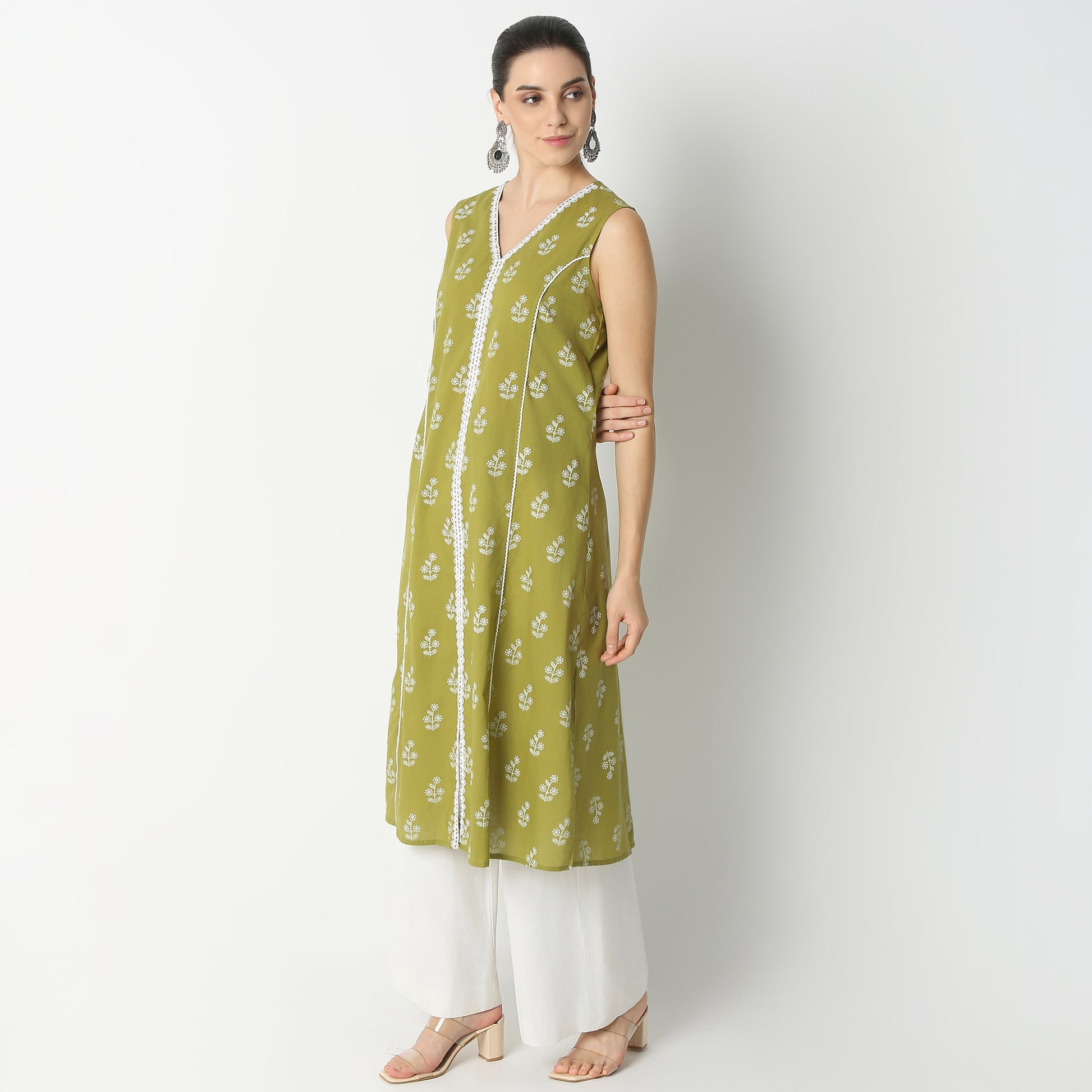 Flare Fit Embroidered Below Knee Kurta