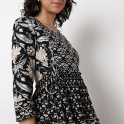 Floral Print Flared Tiered Kurta