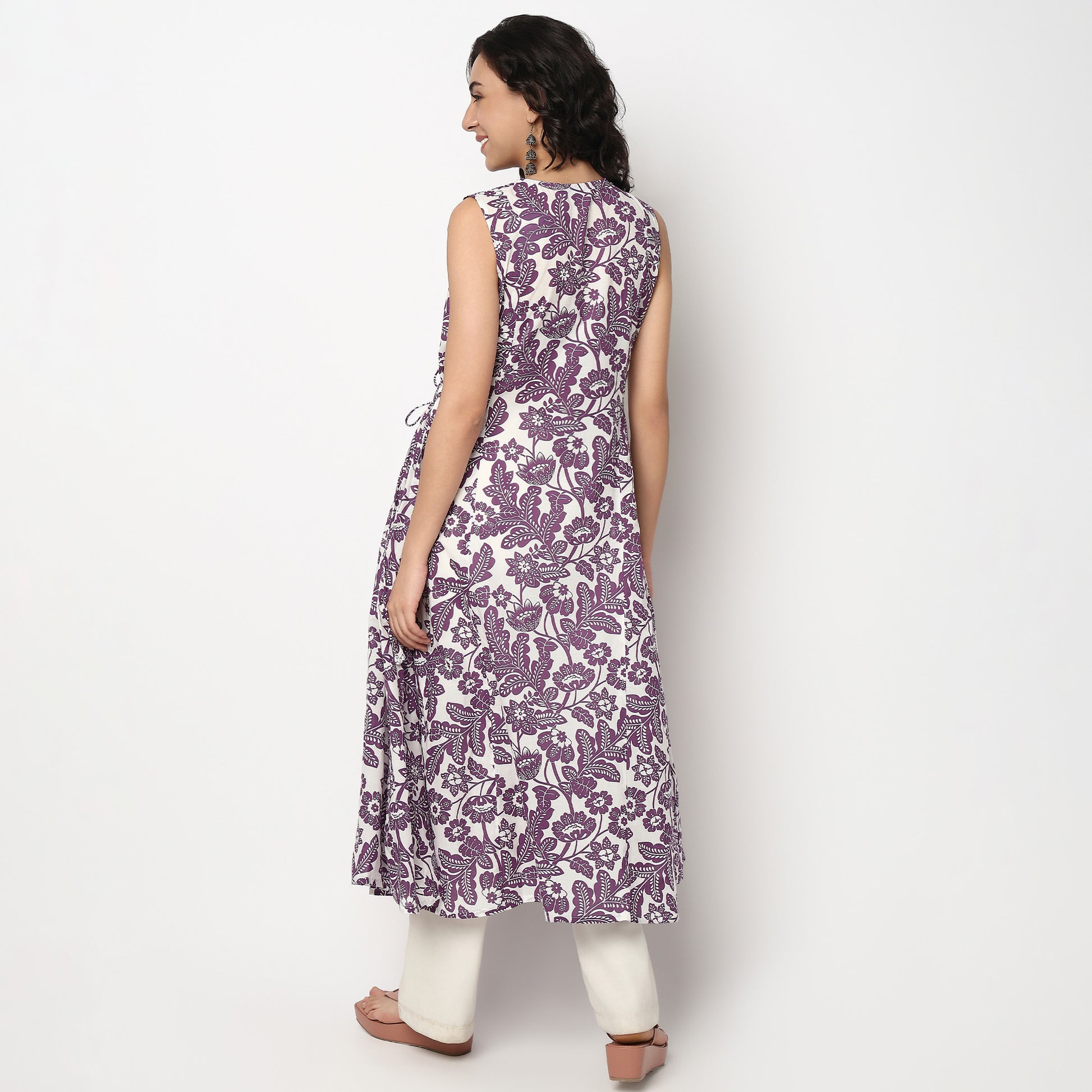 Buy Women Flare Fit Printed Sleeveless Kurta  - Style Union