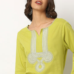 Buy Women Straight Fit Embroidered Three-Fourth Sleeve Kurta  - Style Union