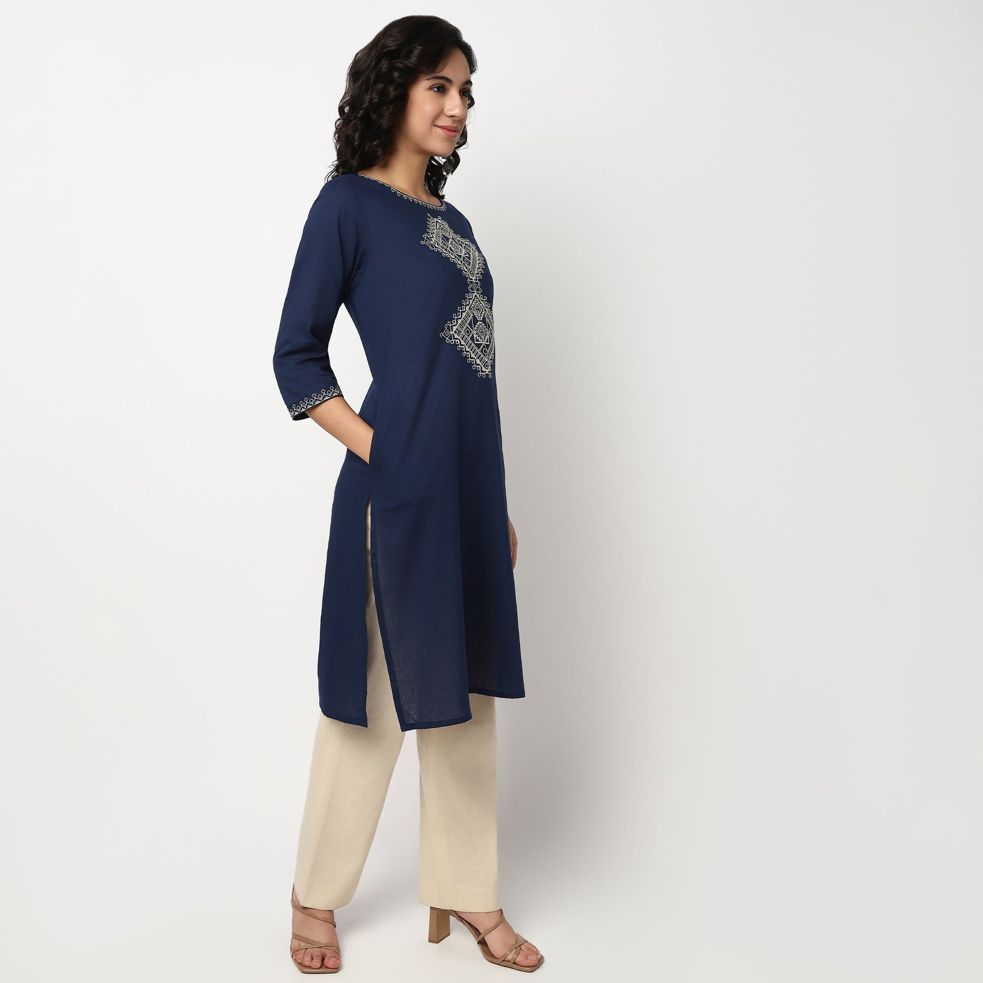 Buy Women Straight Fit Embroidered Three-Fourth Sleeve Kurta  - Style Union