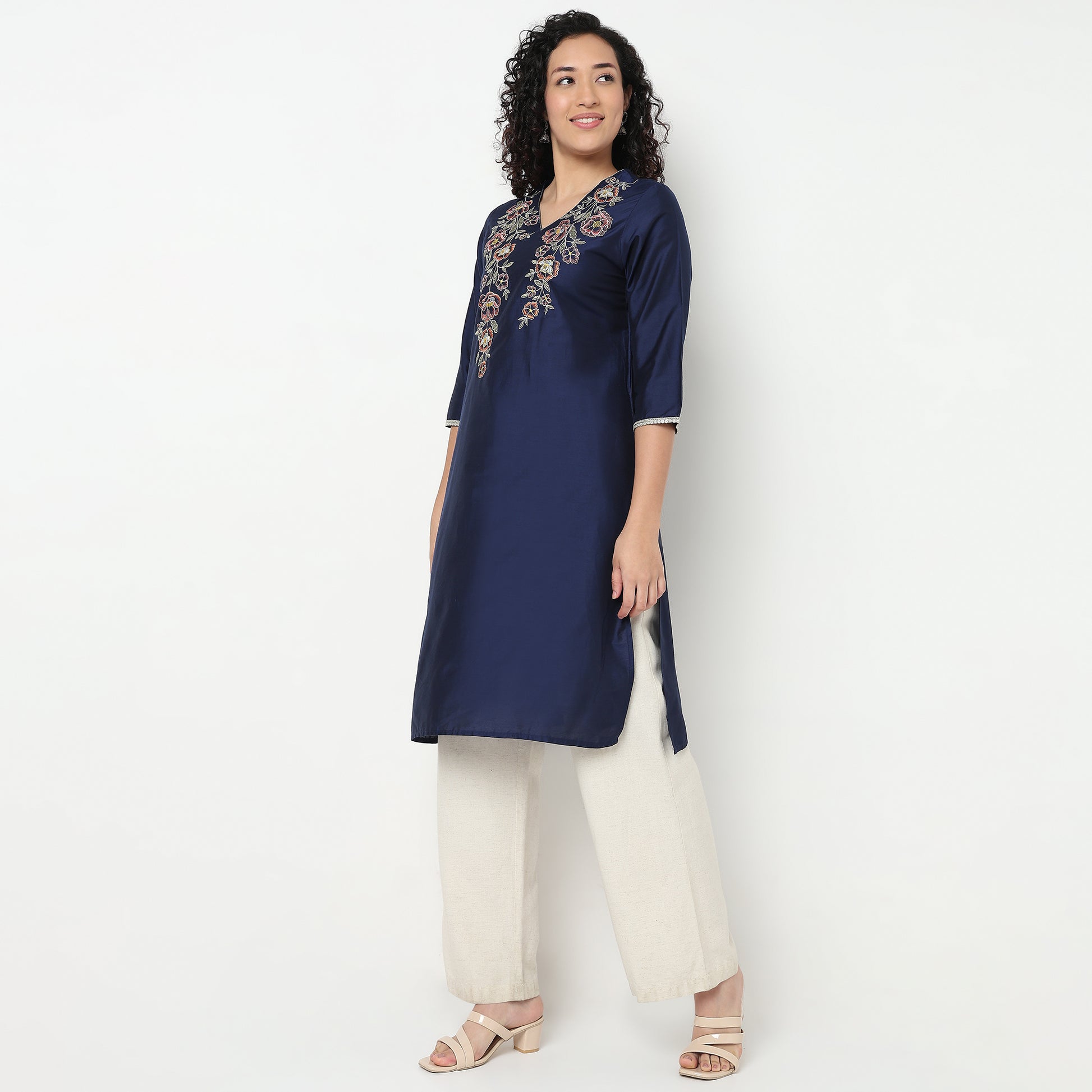 Buy Women Straight Fit Embroidered Three-Fourth Sleeve Kurta  - Style Union