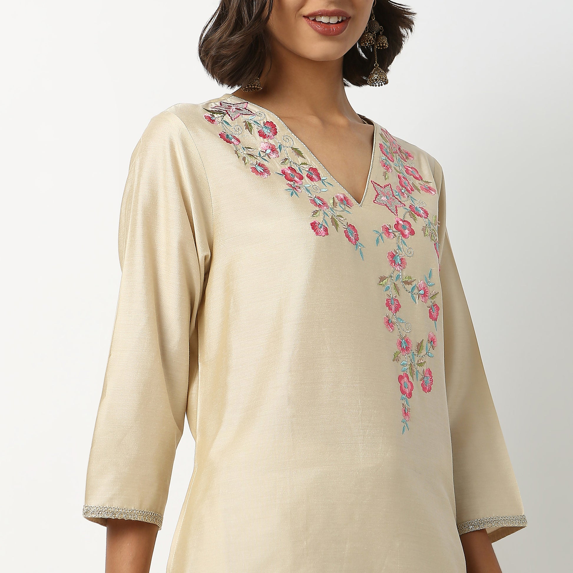 Buy Women Straight Fit Embroidered Three-Fourth Sleeve Kurta  - Style Union