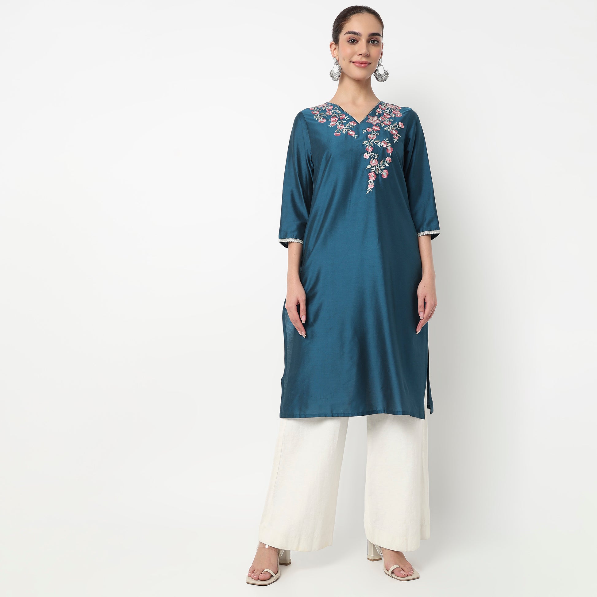 Buy Women Straight Fit Embroidered Three-Fourth Sleeve Kurta  - Style Union