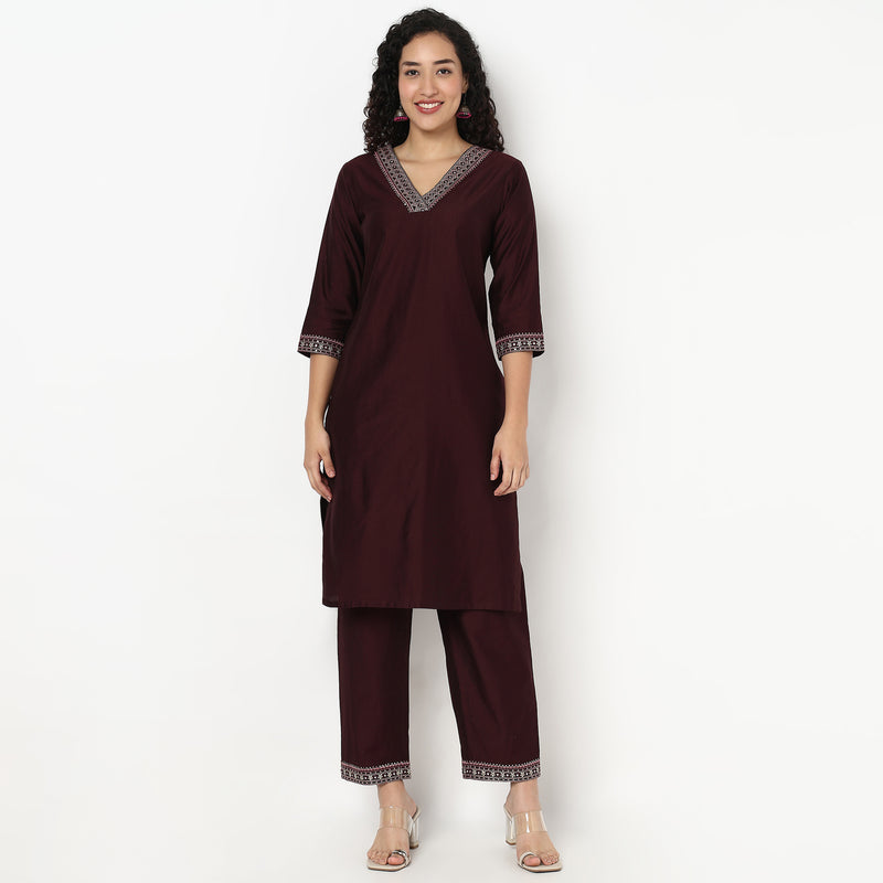 Embroidered V-Neck Straight Kurta