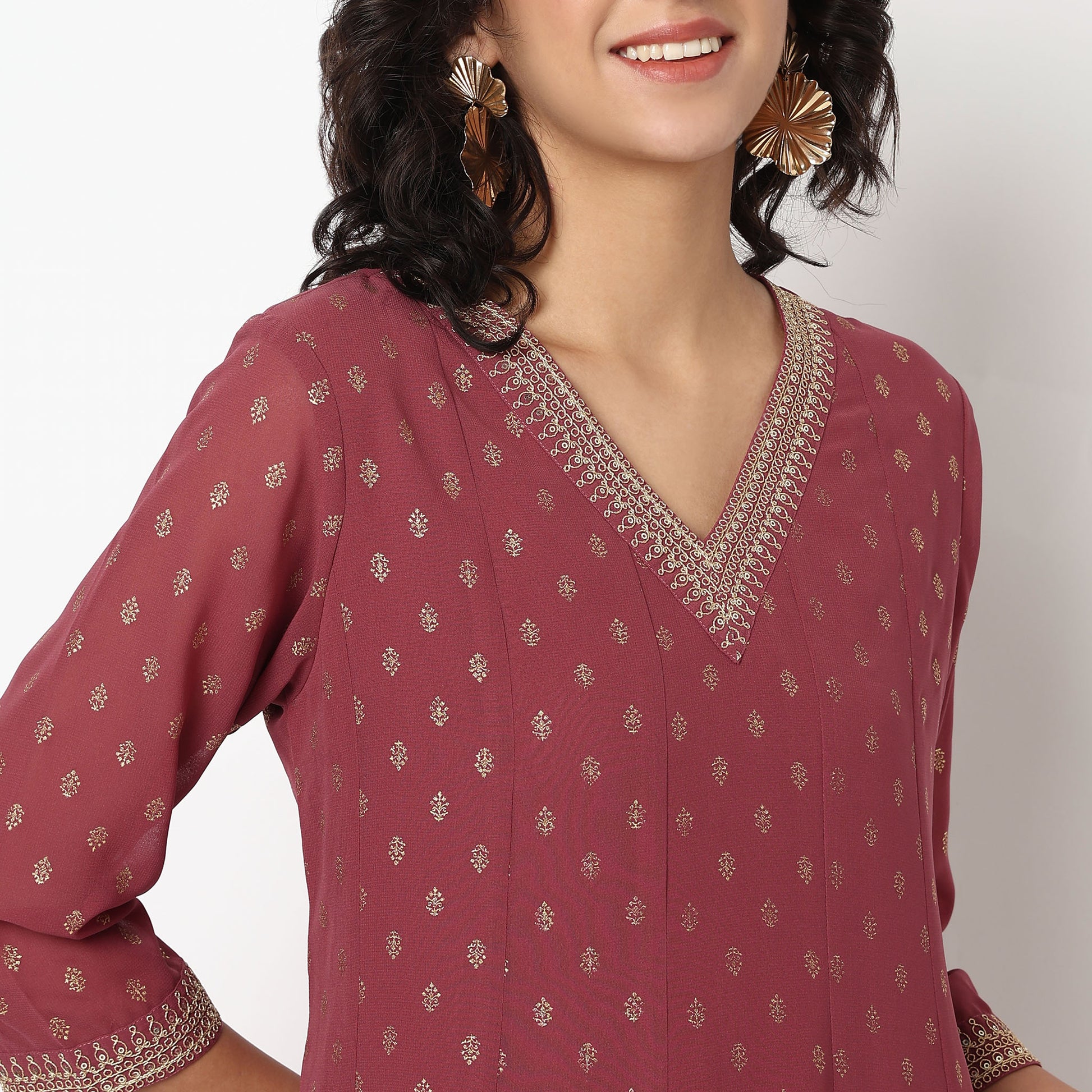 Buy Women Flare Fit Foil Print Three-Fourth Sleeve Kurta  - Style Union