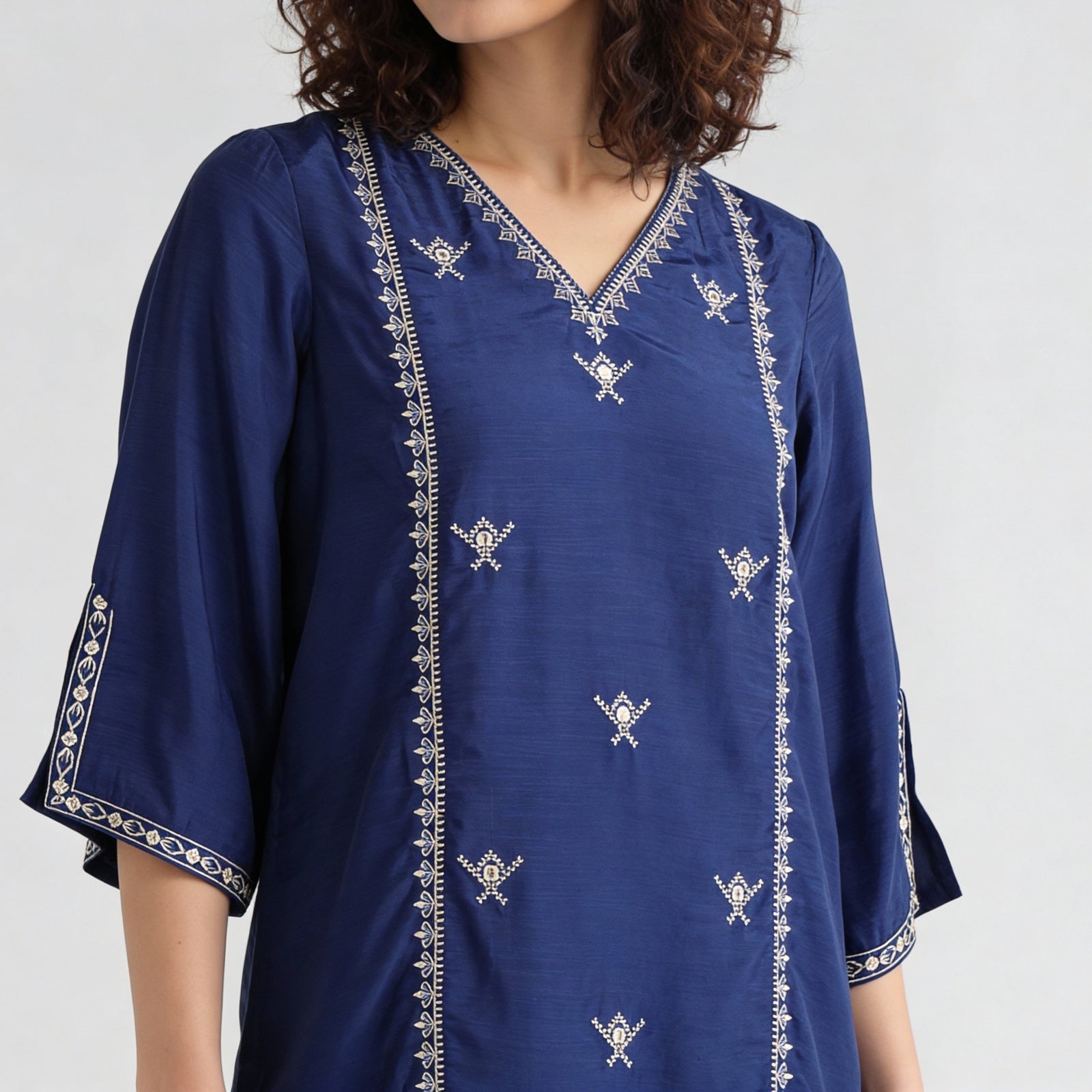 Printed V-Neck Straight Kurta