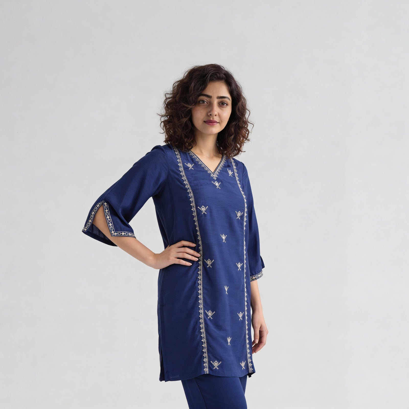 Printed V-Neck Straight Kurta