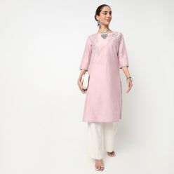 Embroidered Straight Kurta