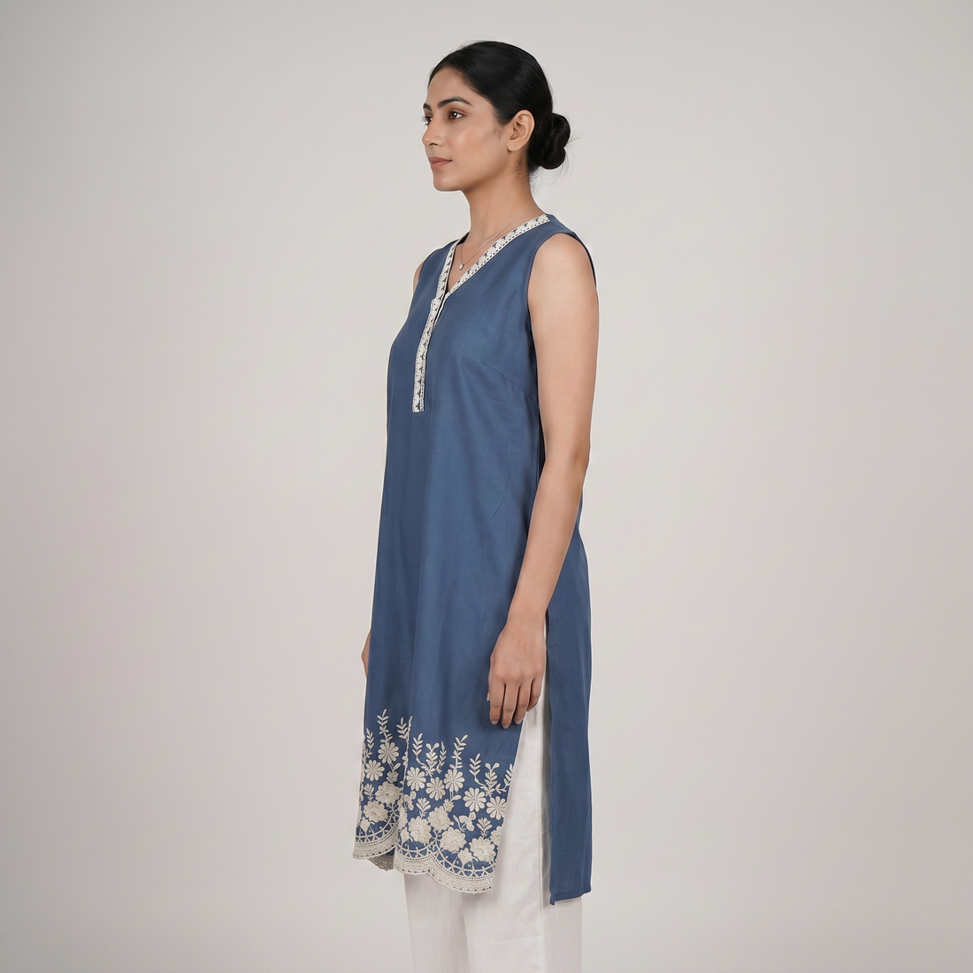 Embroidered V-Neck Kurta