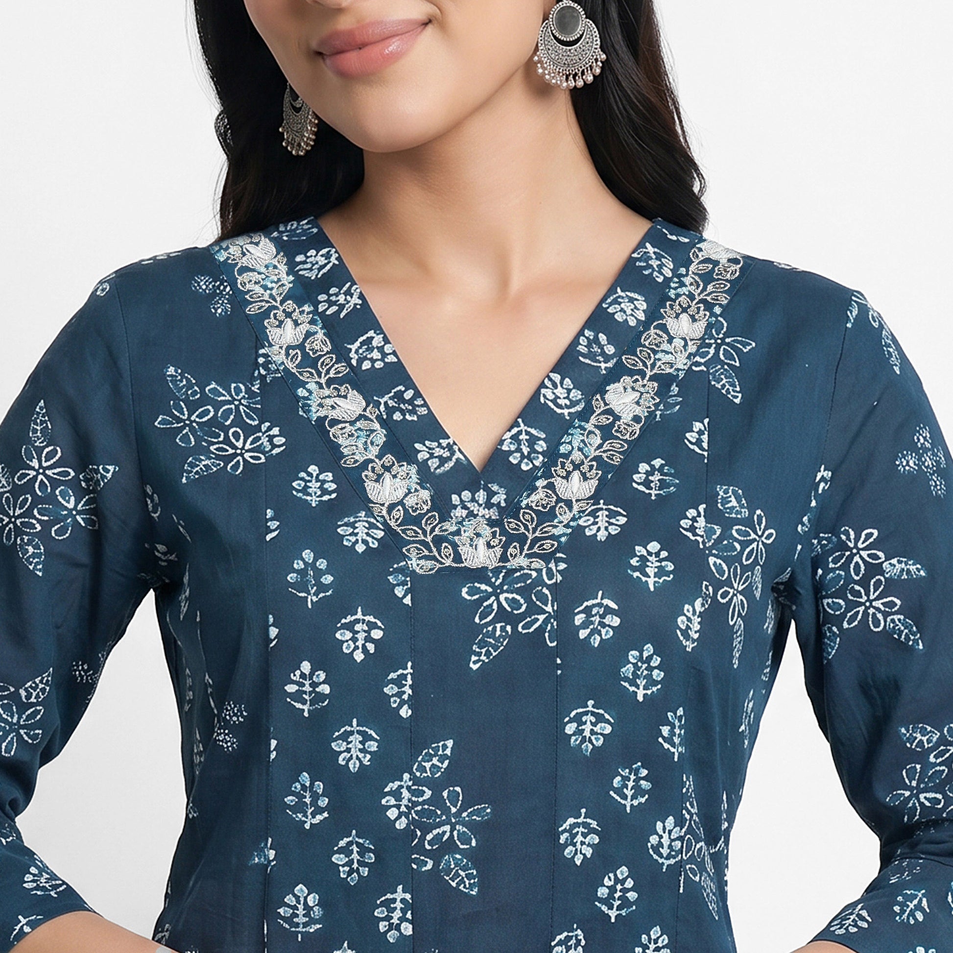 Cotton Printed V-Neck Kurta