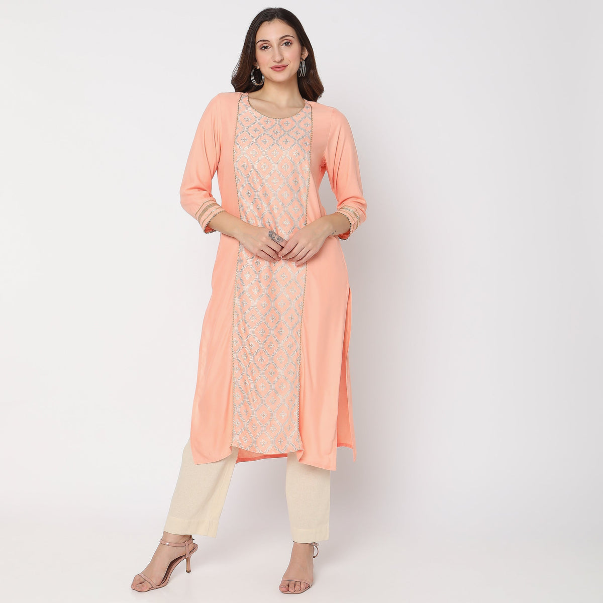 Women Wearing Straight Fit Printed Kurta