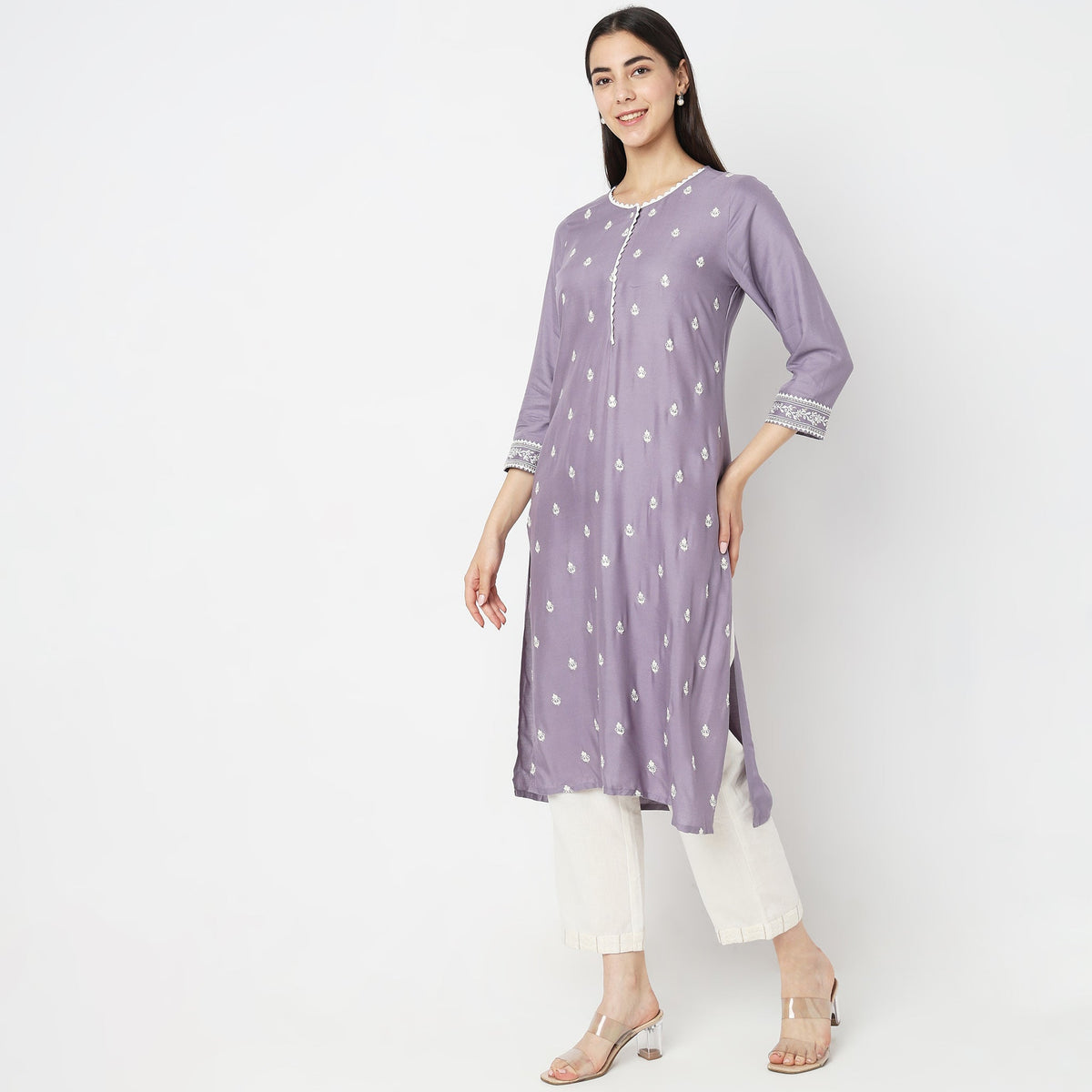 Straight Fit Embroidered Kurta