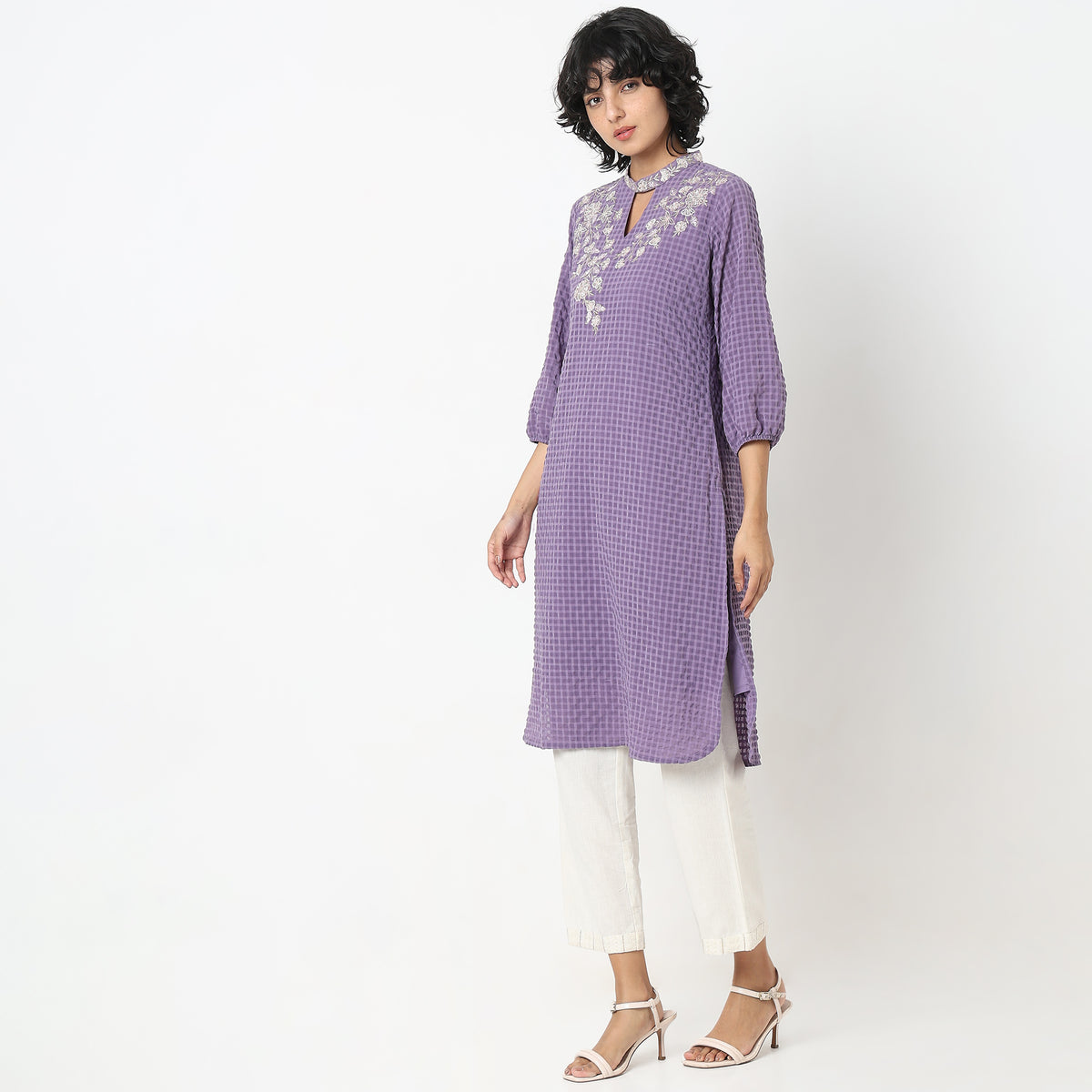 Straight Fit Embroidered Kurta