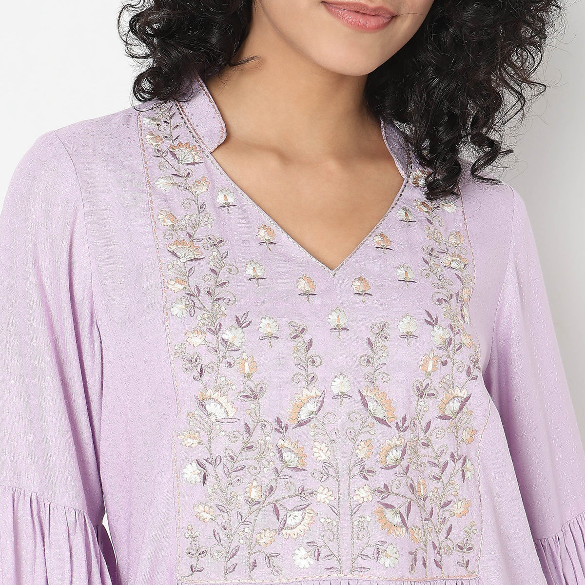 Regular Fit Embroidered Kurta