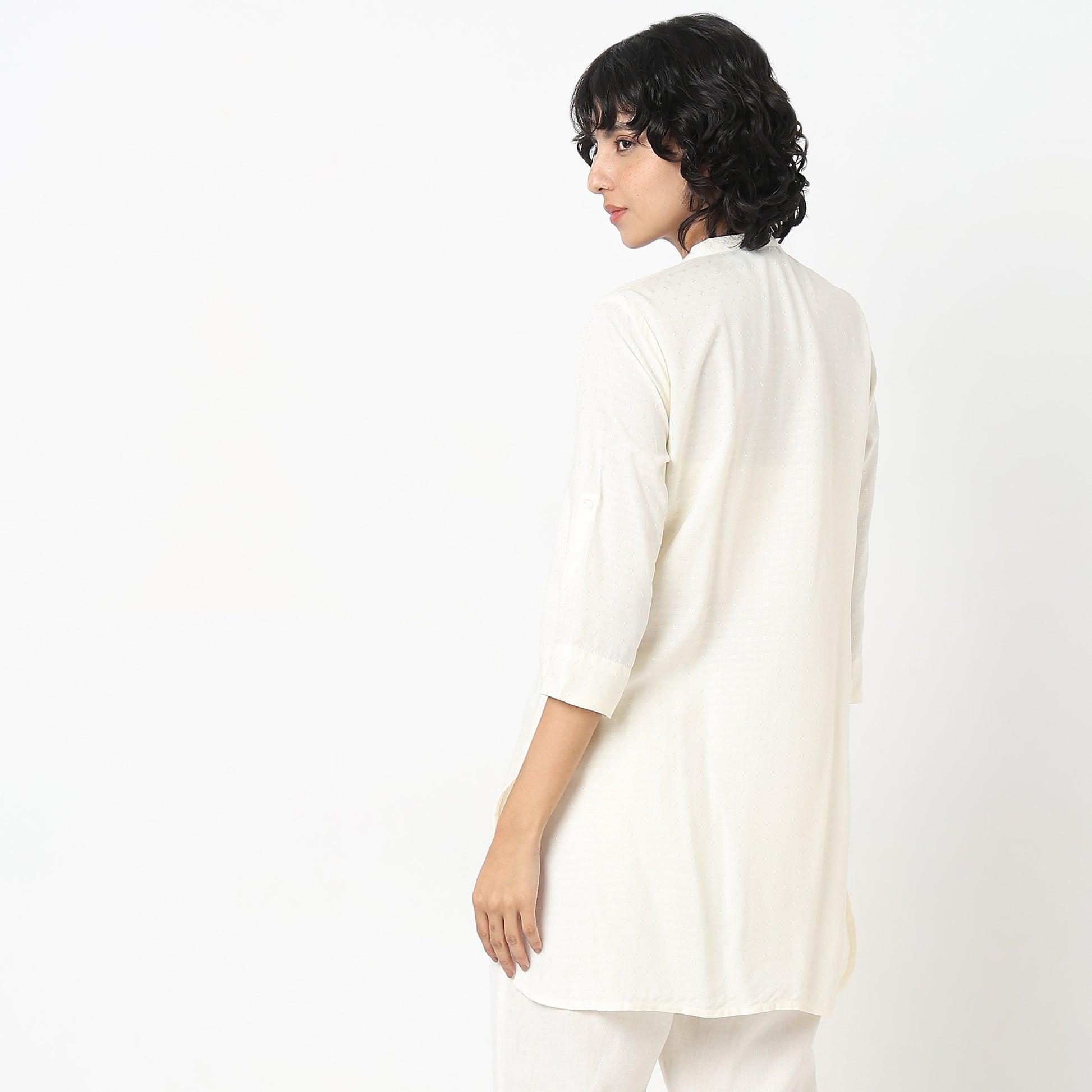 Regular Fit Embroidered Kurta