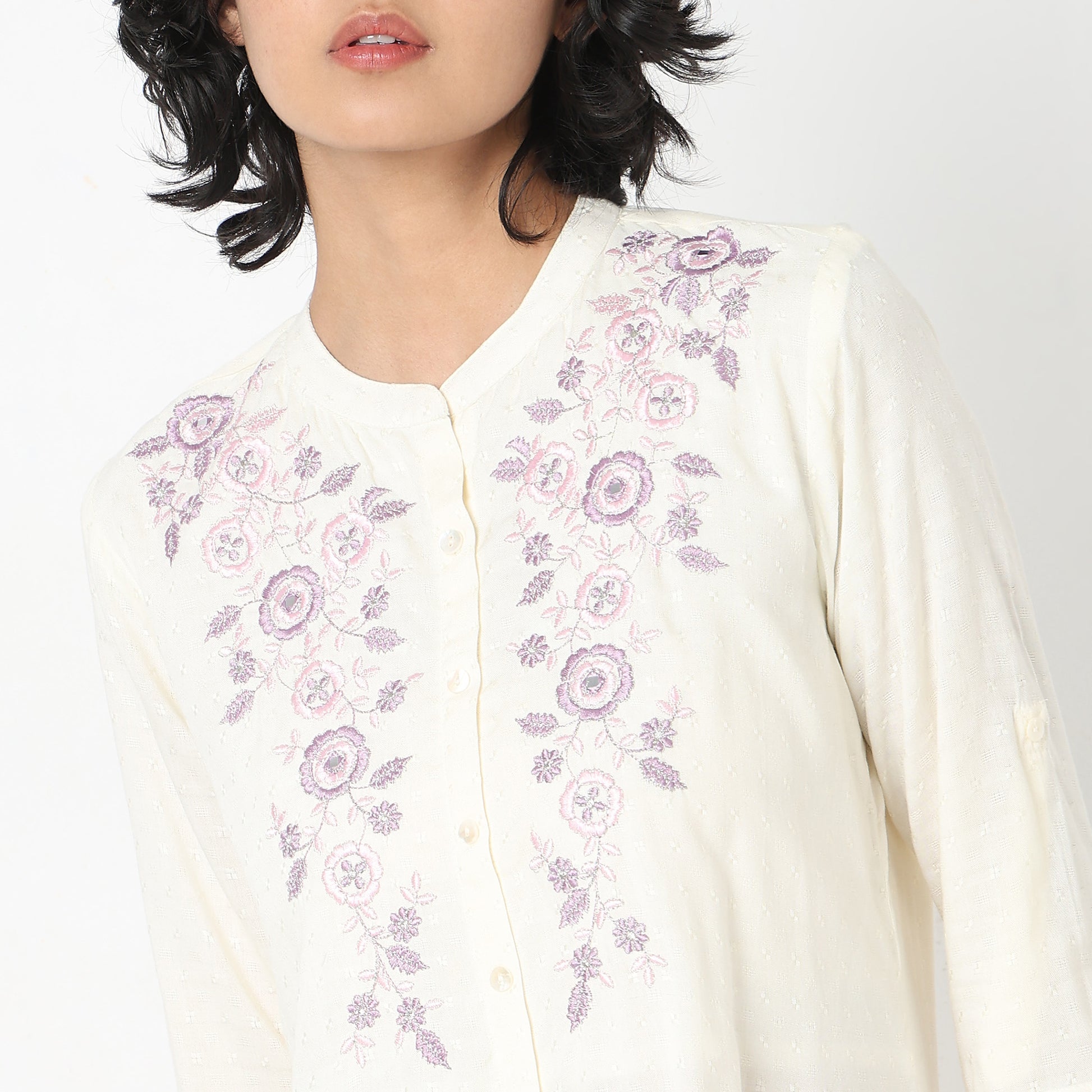 Regular Fit Embroidered Kurta