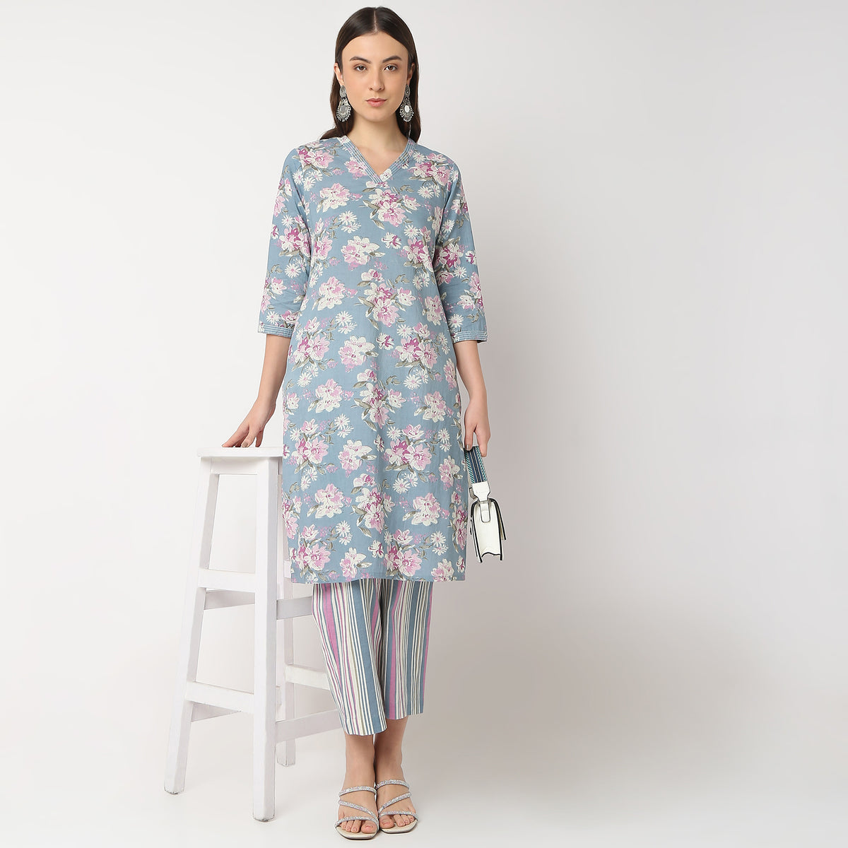 Straight Fit Printed Kurta with Pant Set