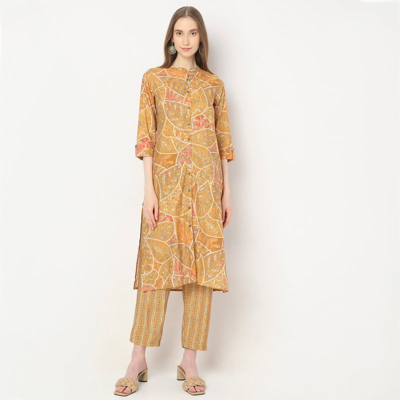 Regular Fit Printed Kurta with Pant Set