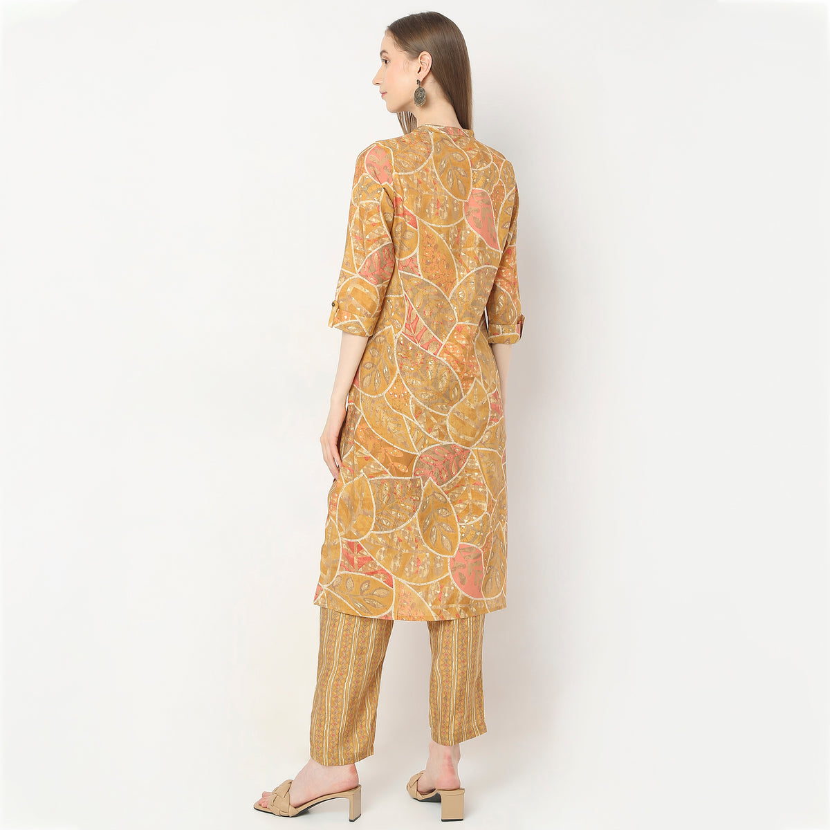 Regular Fit Printed Kurta with Pant Set