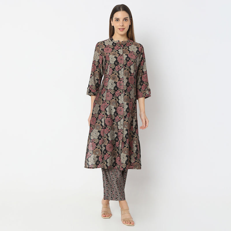 Flare Fit Printed Essential Band Collar Kurta with Pant Set