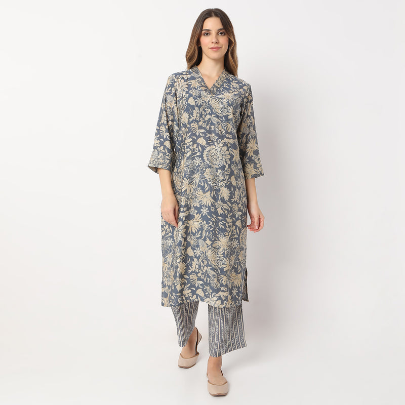 Printed Calf Length V Neck Straight Kurta with Pant Set