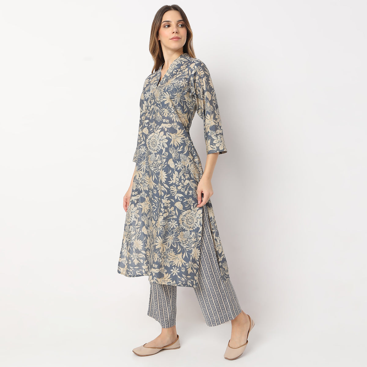 Printed Calf Length V Neck Straight Kurta with Pant Set