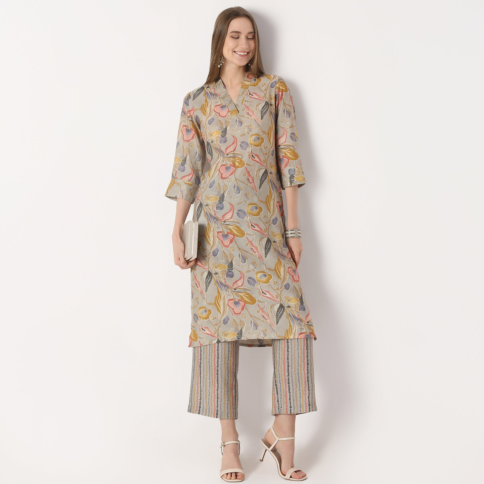 Regular Fit Printed V Neck Kurta with Pant Set