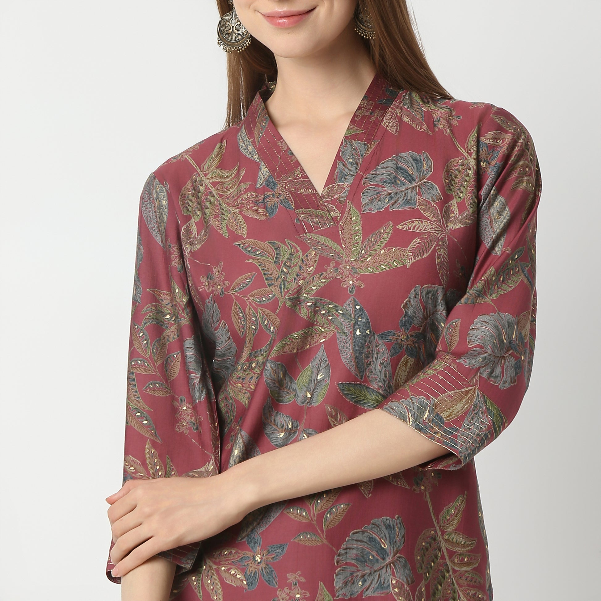 Regular Fit Printed V Neck Kurta with Pant Set
