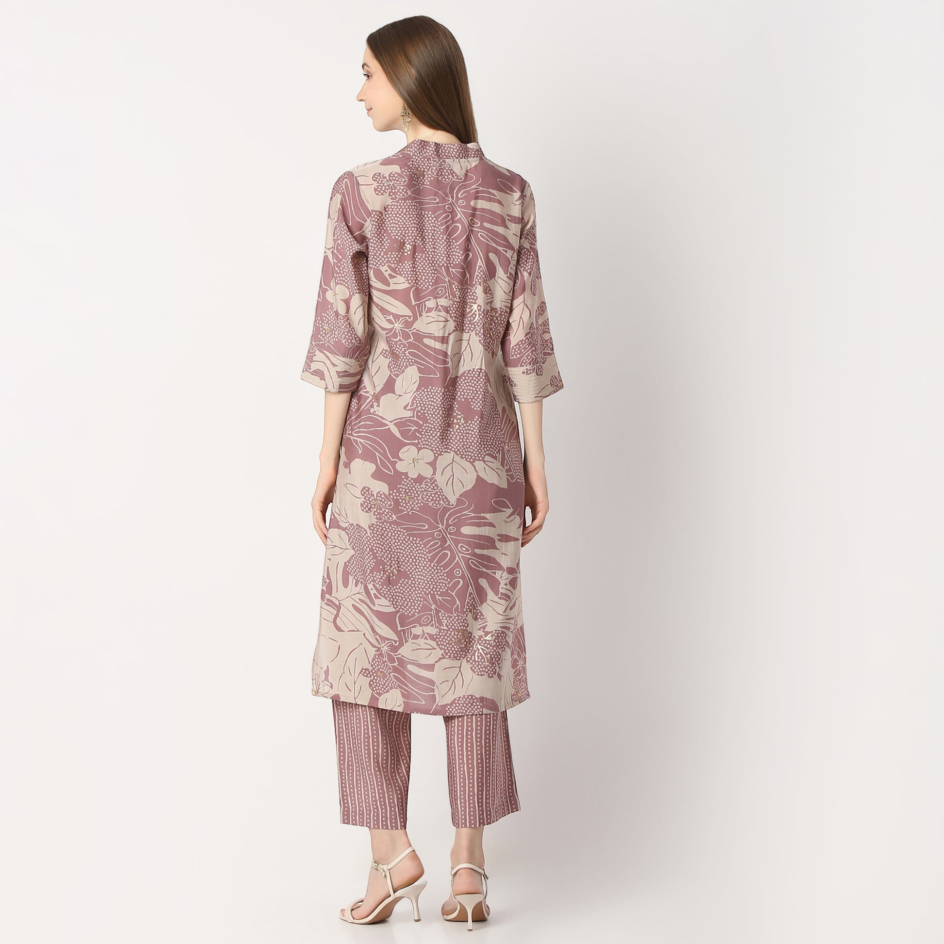 Regular Fit Printed V Neck Kurta with Pant Set