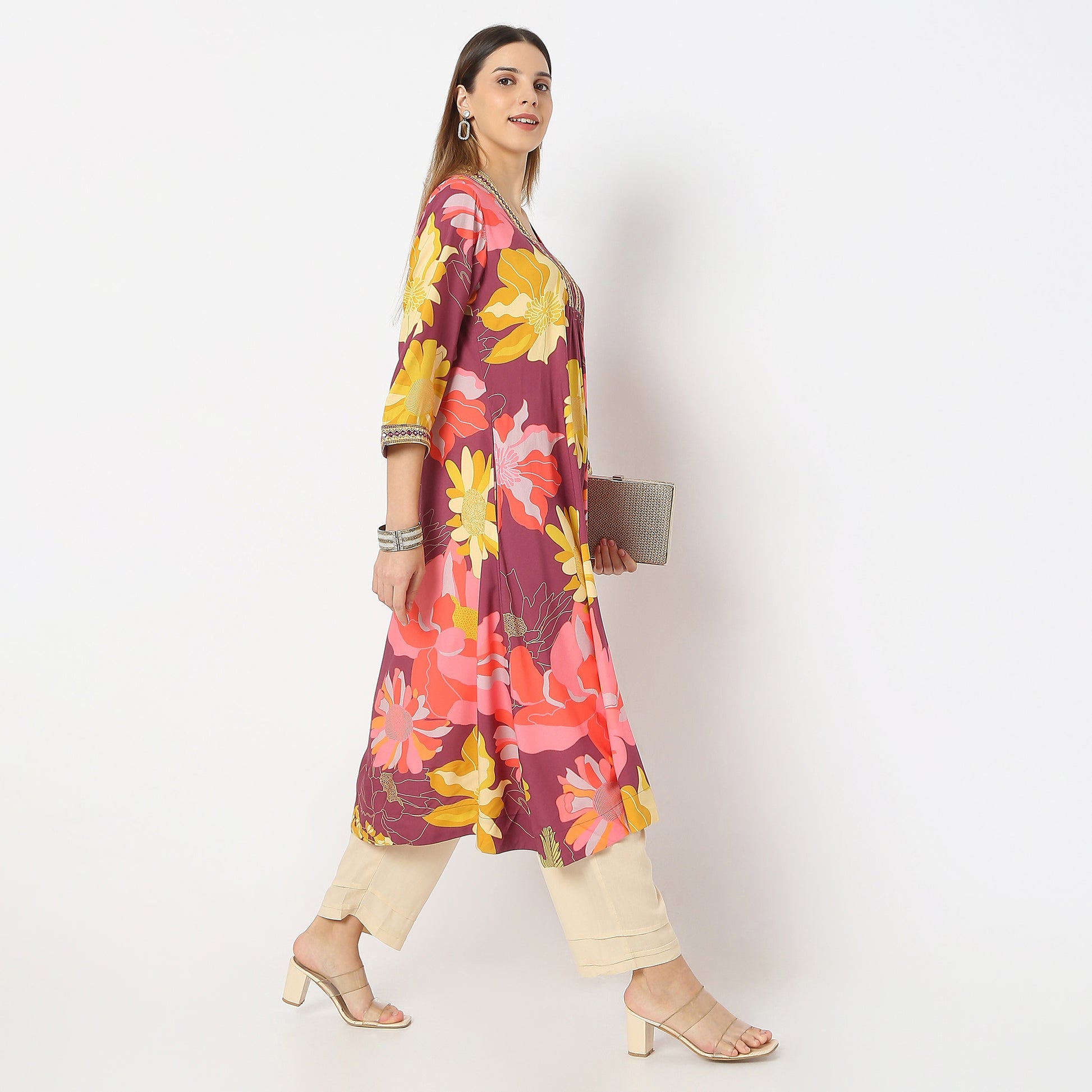 Printed Below Knee V-Neck Fading Echoes Flared Kurta