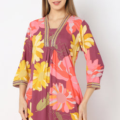 Printed Below Knee V-Neck Fading Echoes Flared Kurta