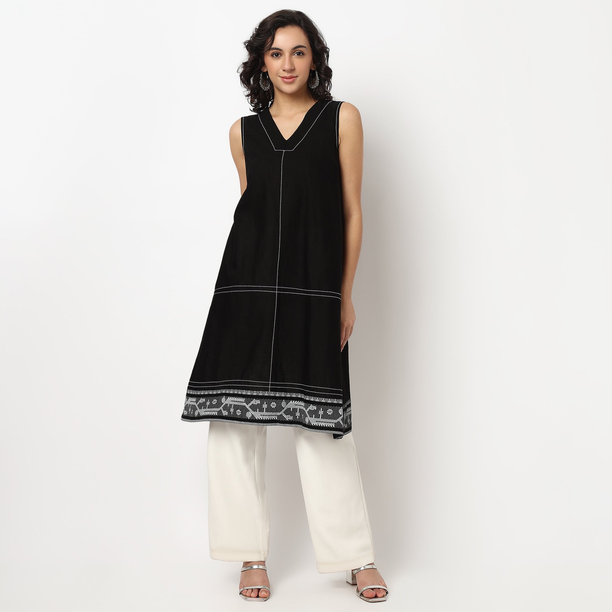 Buy Women Flare Fit Solid Sleeveless Kurta  - Style Union