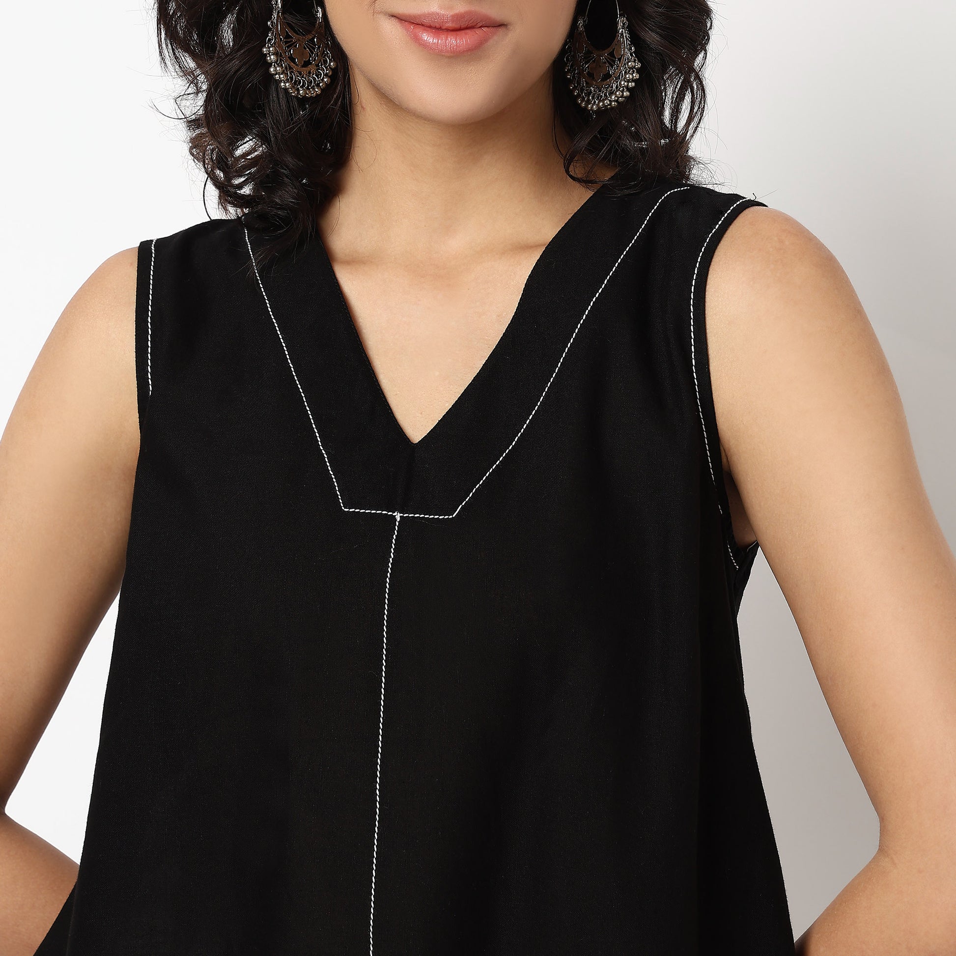 Buy Women Flare Fit Solid Sleeveless Kurta  - Style Union