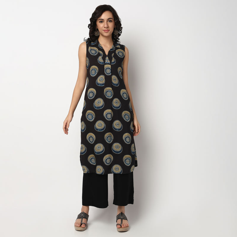 Buy Women Straight Fit Printed Sleeveless Kurta  - Style Union