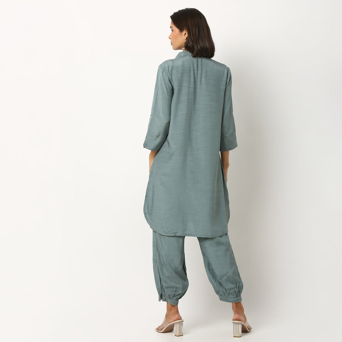 Embroidered Viscose Kurta, Knee Length