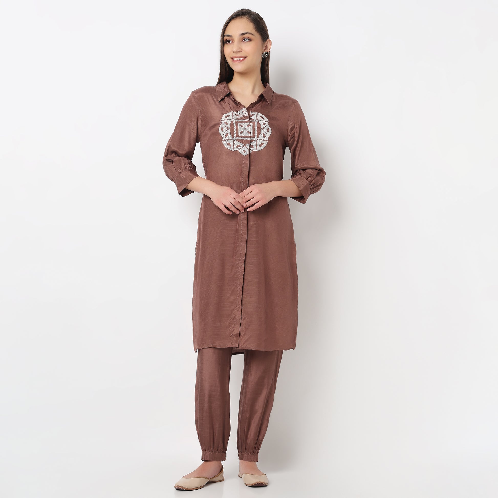 Motifs Knee Length Straight Kurta