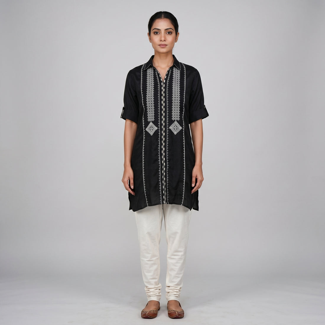 Motifs Knee Length Straight Kurta