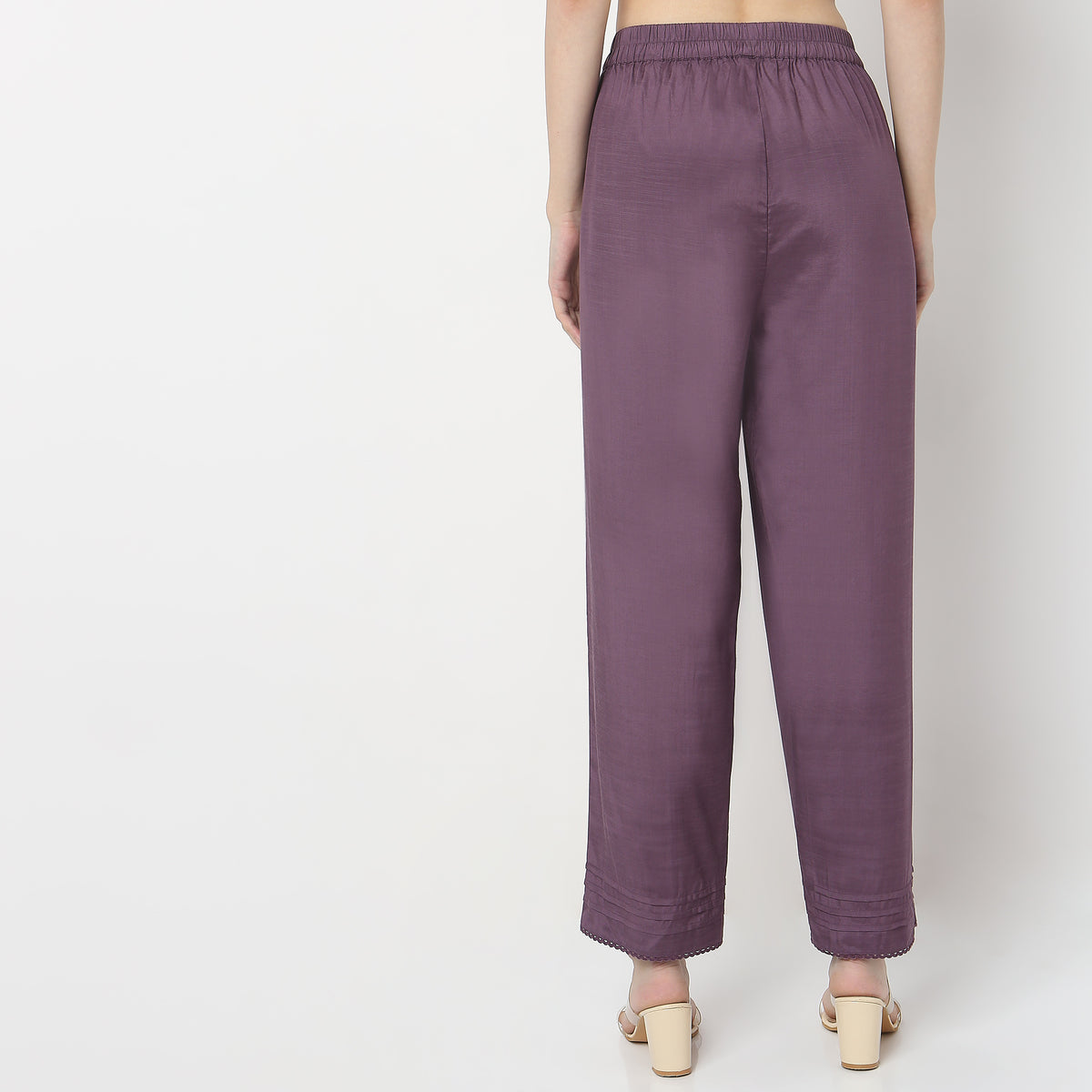 Straight Fit Solid Mid Rise Pants