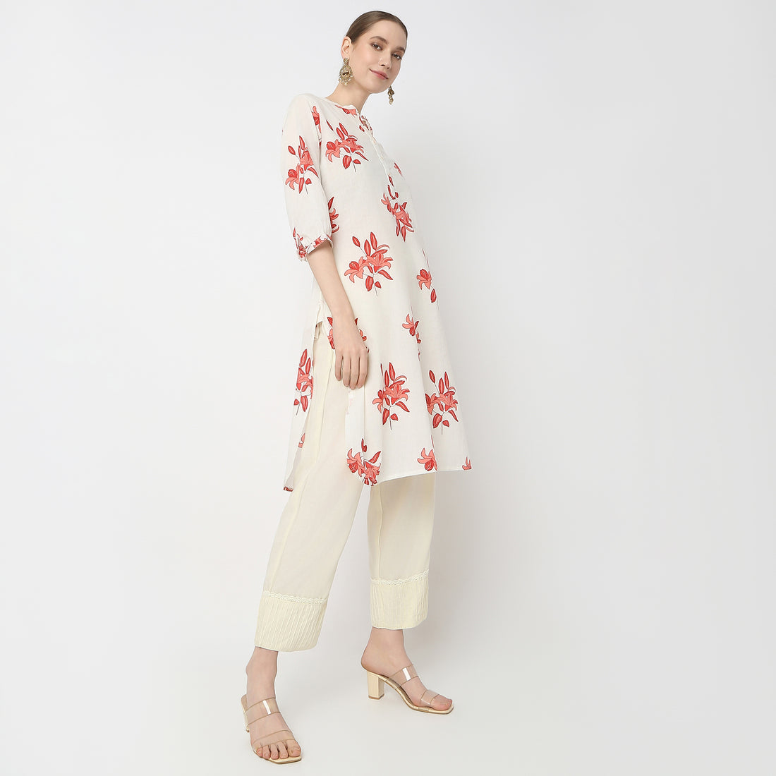 Straight Fit Solid Mid Rise Pants
