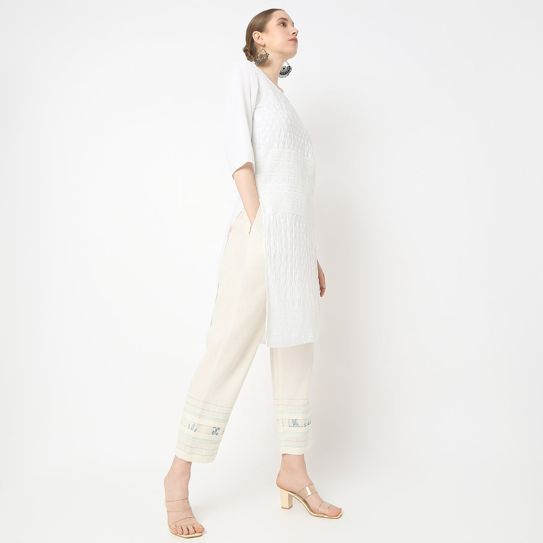 Straight Fit Printed Mid Rise Pants