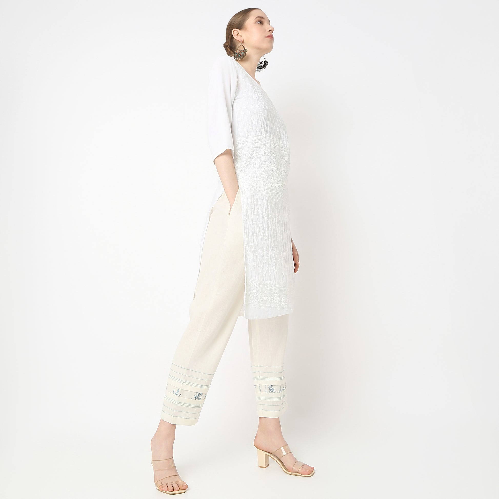 Straight Fit Printed Mid Rise Pants