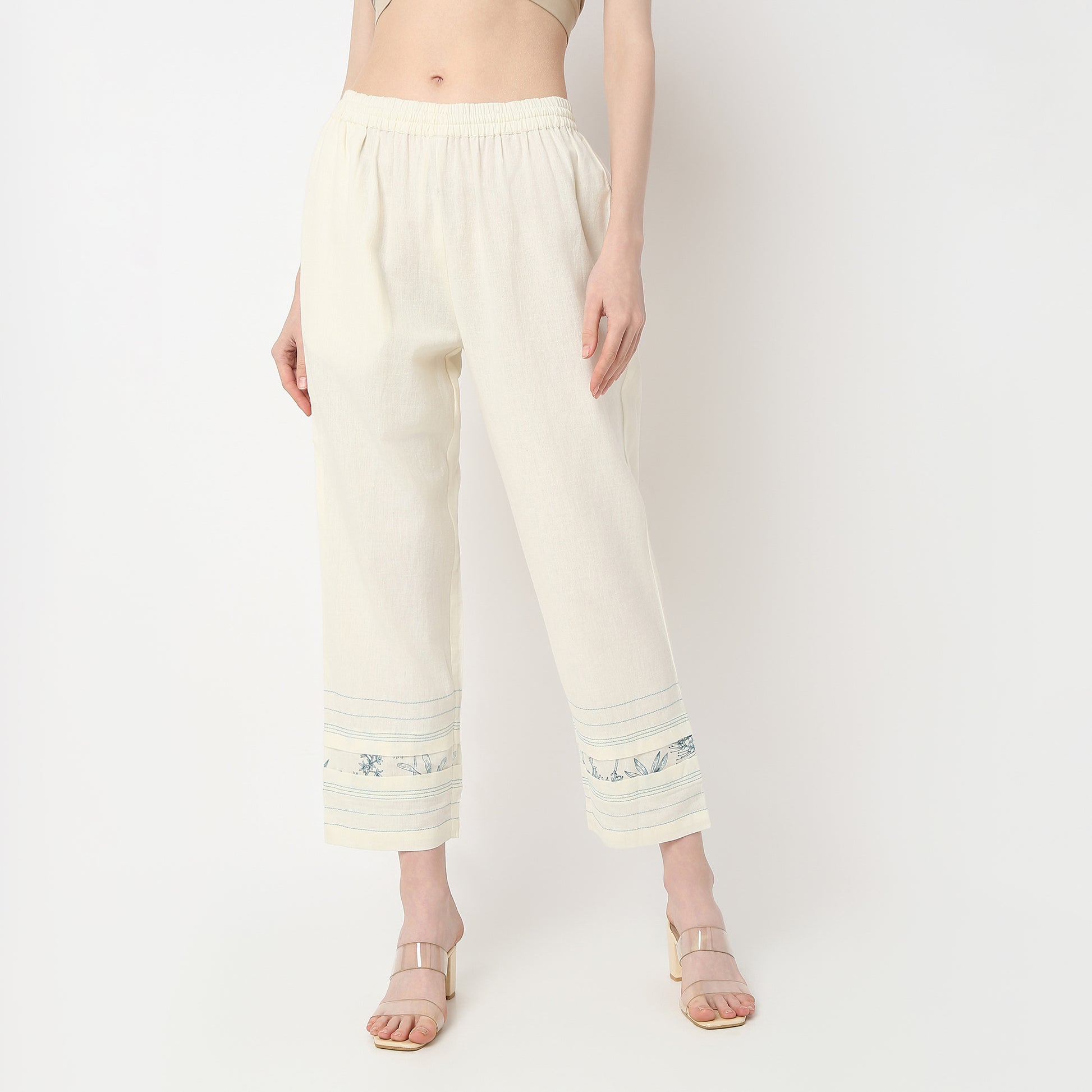 Straight Fit Printed Mid Rise Pants